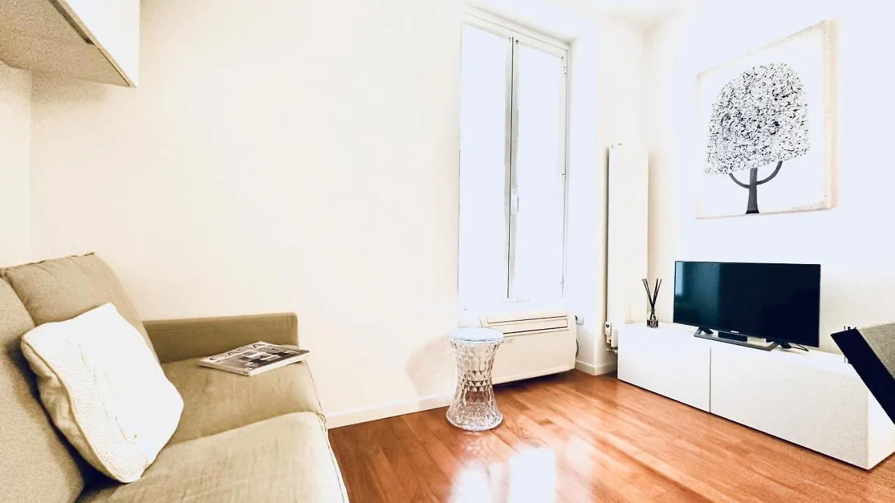 Bixio Eleven Junior Suite A 7 Minuti Dal Duomo Milan Apartment