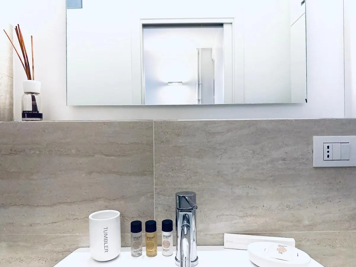 Bixio Eleven Junior Suite A 7 Minuti Dal Duomo Milan 0*,  Italy